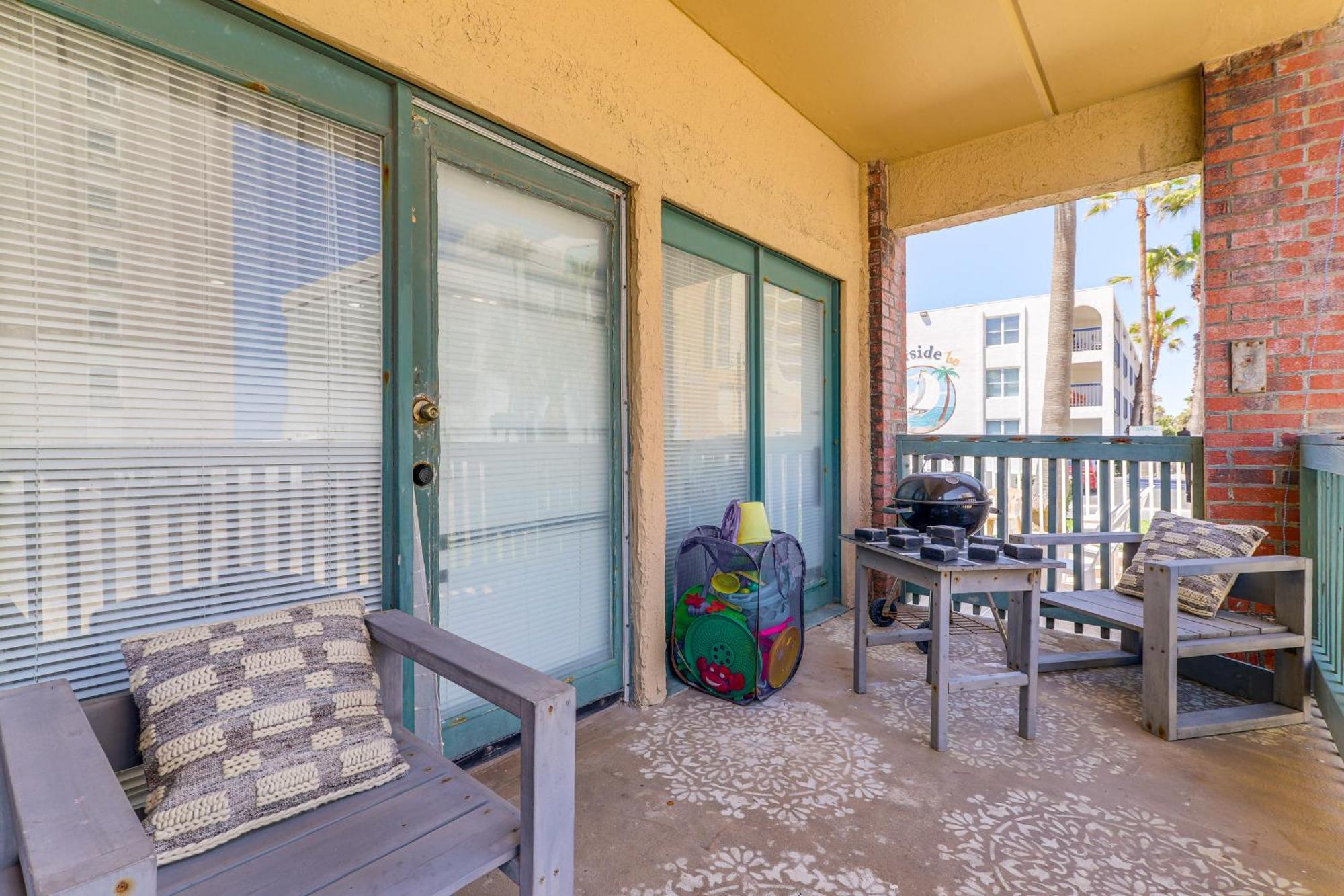 Luxe South Padre Condo With Pool - Walk To Beach! Саут Падре Алънд Екстериор снимка
